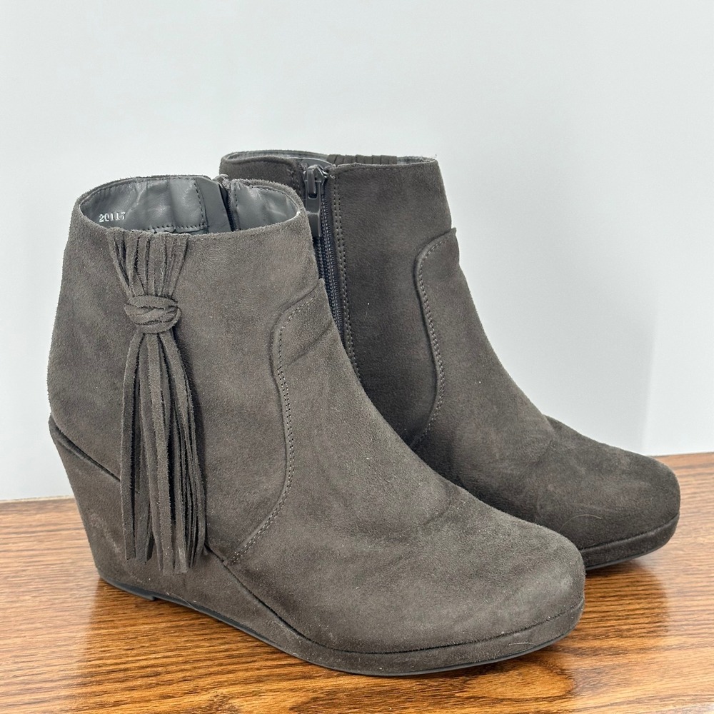 Womens Dark Gray Faux Suede Wedge Ankle Boots Tassel Detail‎ Size 8.5 Gunge